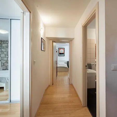 Апартаменты Duplex With Terrace In The Centar *