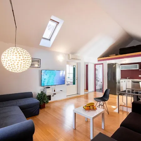 Duplex With Terrace In The Centar Апартаменты *