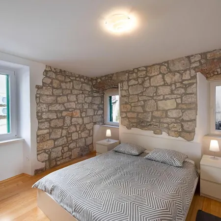 Duplex With Terrace In The Centar *