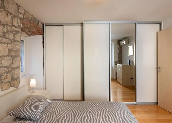 Apartment Duplex With Terrace In The Centar