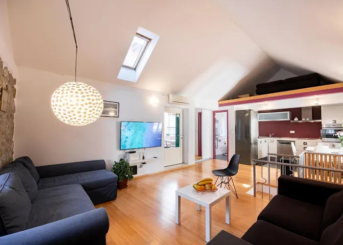 Duplex With Terrace In The Centar 公寓 *